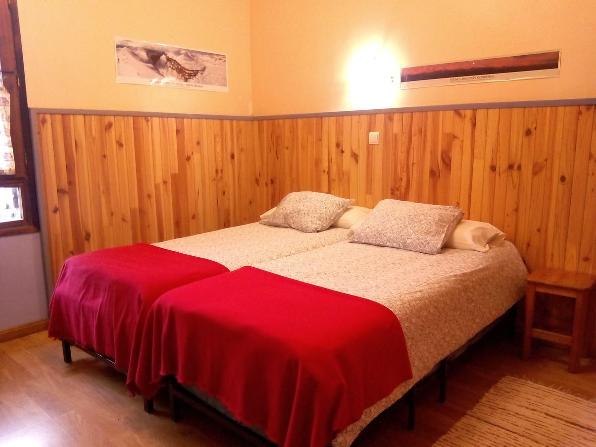 Albergue El Ultimo Bucardo Linás de Broto 외부 사진
