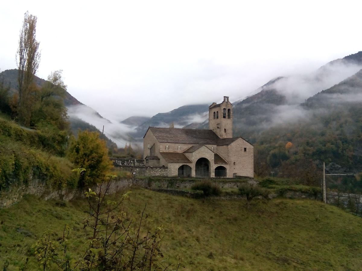 Albergue El Ultimo Bucardo Linás de Broto 외부 사진
